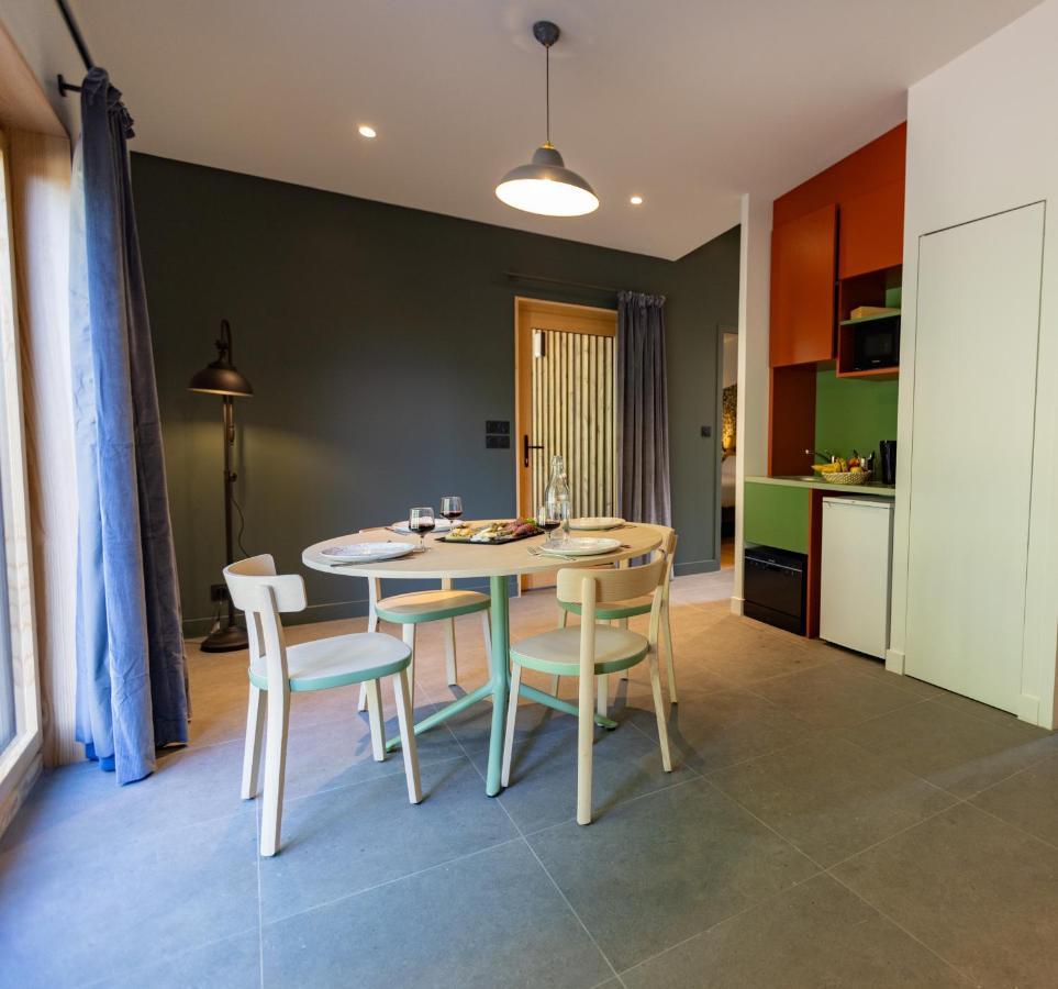 Hotel - Lodges De Lemptegy Saint-Ours  Esterno foto